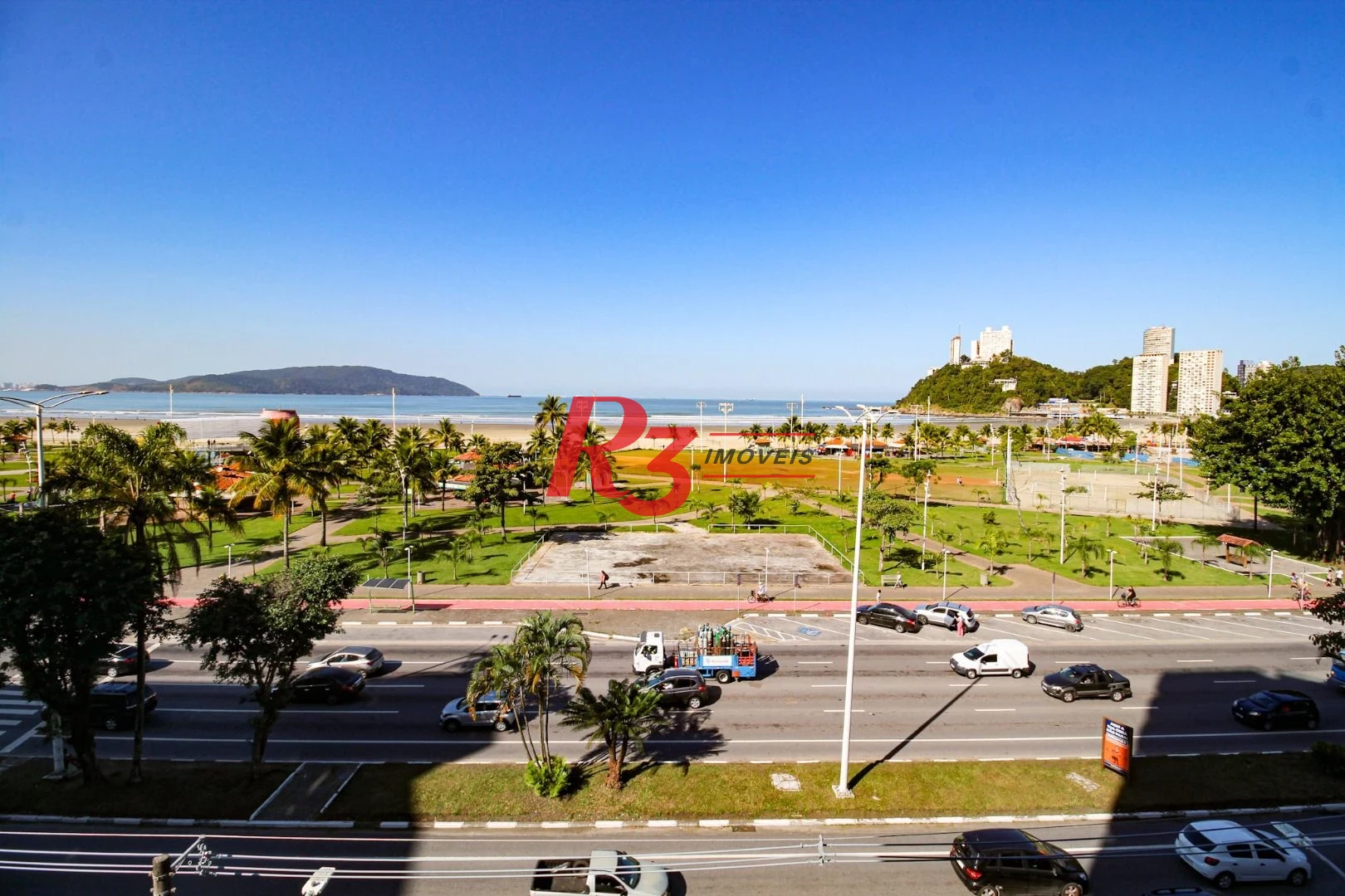 Apartamento com 3 dormitórios à venda, 108 m² por R$ 950.000,00 - Itararé - São Vicente/SP
