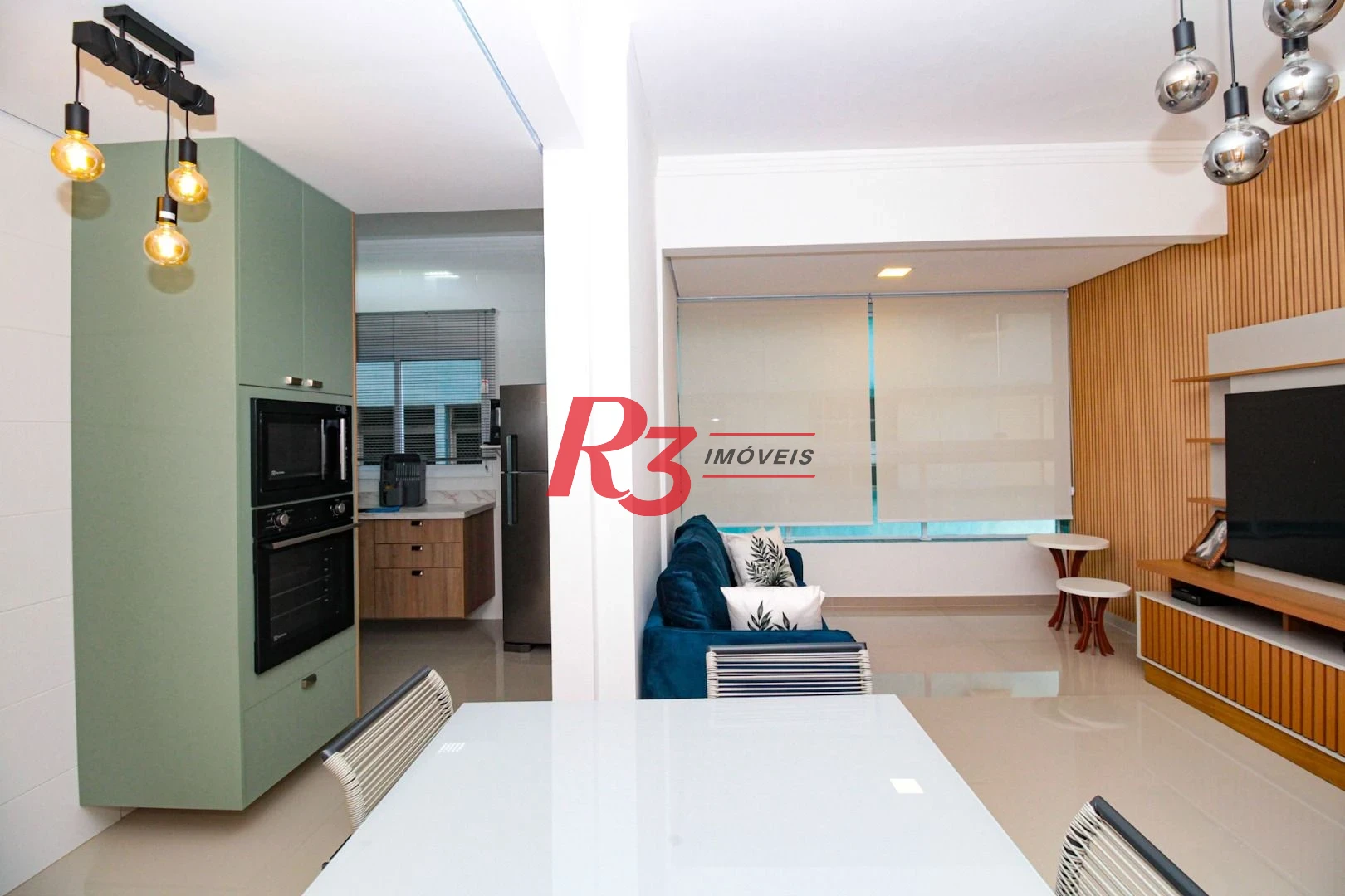 Apartamento com 3 dormitórios à venda, 108 m² por R$ 950.000,00 - Itararé - São Vicente/SP