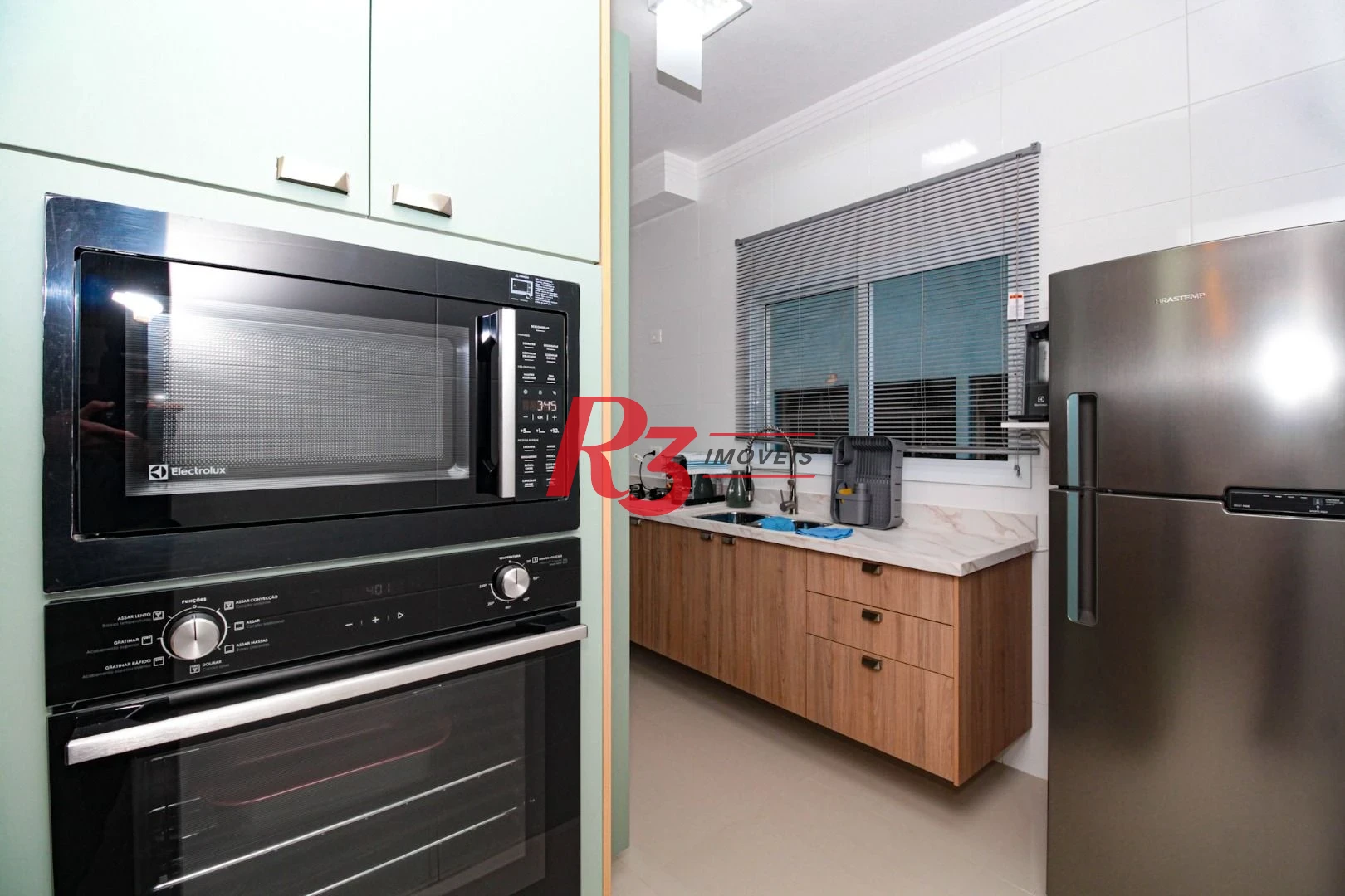 Apartamento com 3 dormitórios à venda, 108 m² por R$ 950.000,00 - Itararé - São Vicente/SP