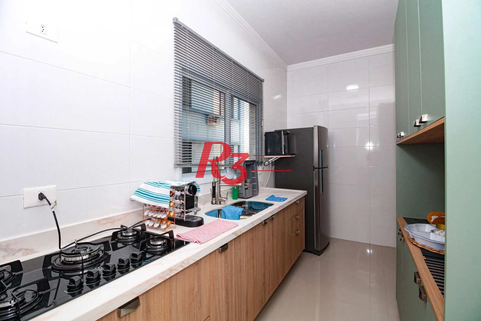 Apartamento com 3 dormitórios à venda, 108 m² por R$ 950.000,00 - Itararé - São Vicente/SP