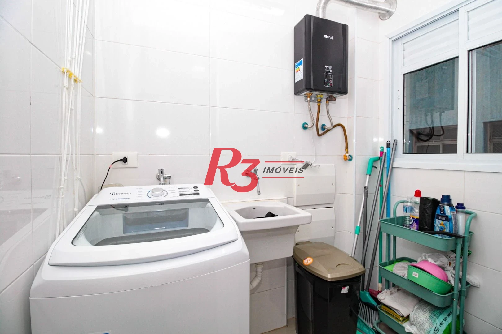 Apartamento com 3 dormitórios à venda, 108 m² por R$ 950.000,00 - Itararé - São Vicente/SP
