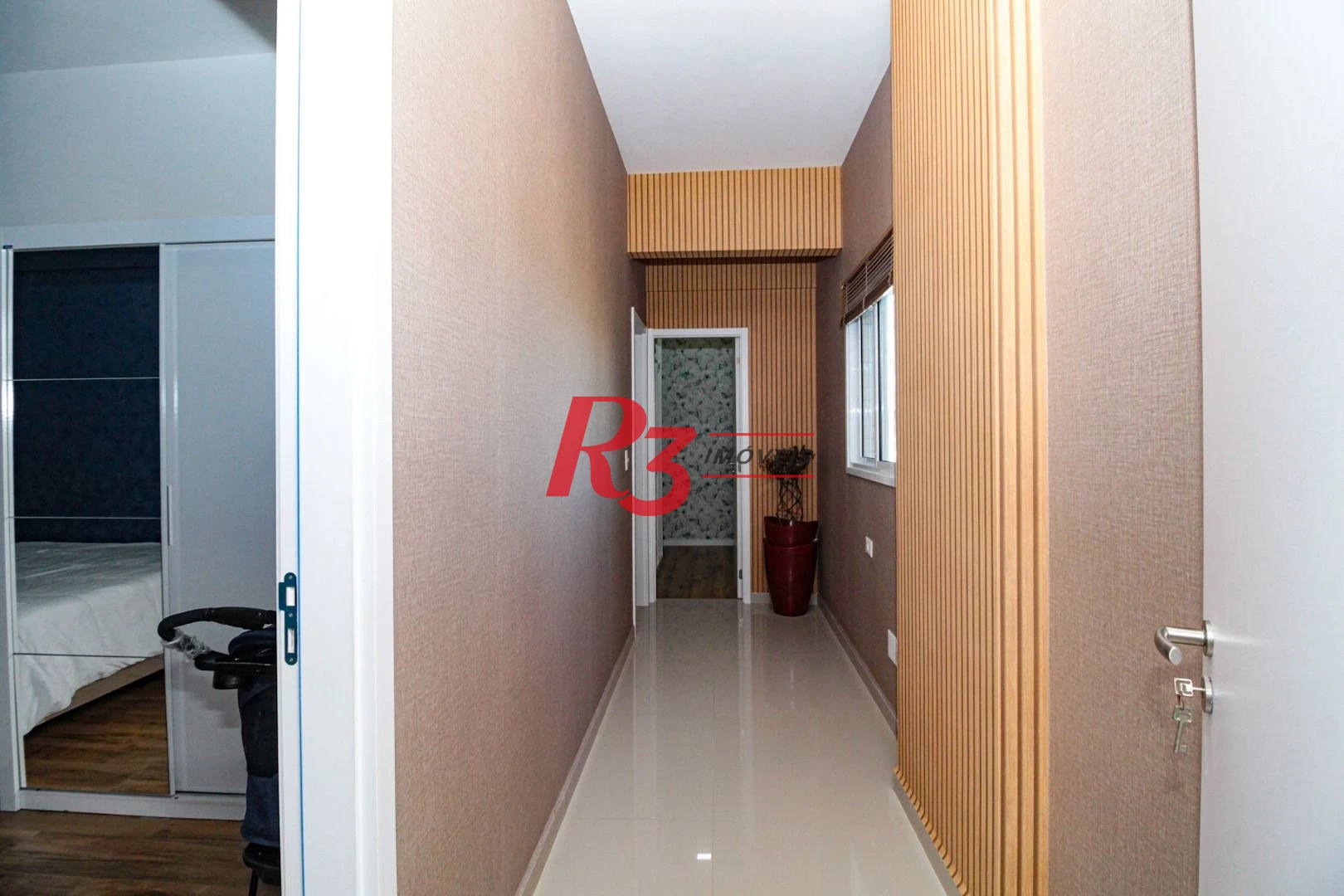 Apartamento com 3 dormitórios à venda, 108 m² por R$ 950.000,00 - Itararé - São Vicente/SP