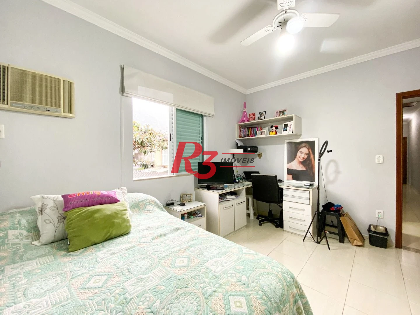 Sobrado com 3 dormitórios à venda, 130 m² por R$ 1.180.000,00 - José Menino - Santos/SP