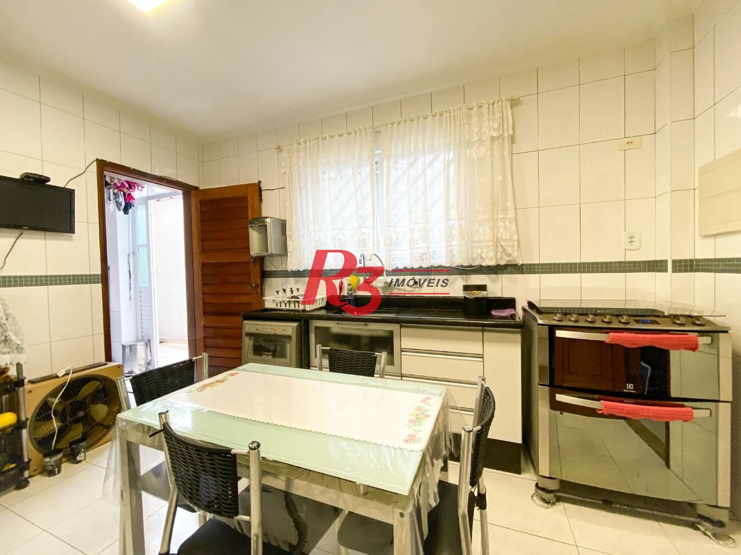 Sobrado com 3 dormitórios à venda, 130 m² por R$ 1.180.000,00 - José Menino - Santos/SP