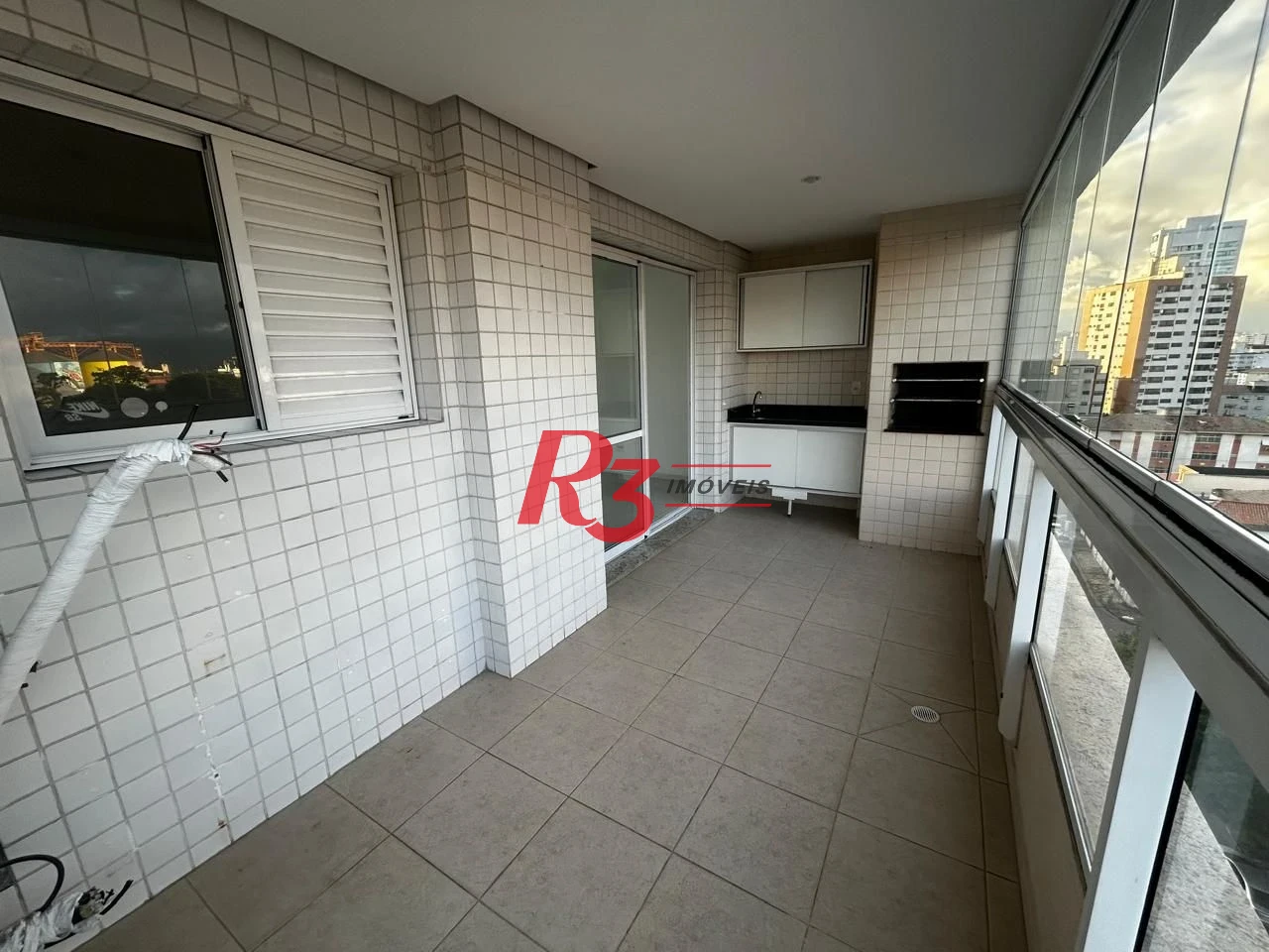 Apartamento com 3 dormitórios para alugar, 92 m² por R$ 5.500,02/mês - Ponta da Praia - Santos/SP