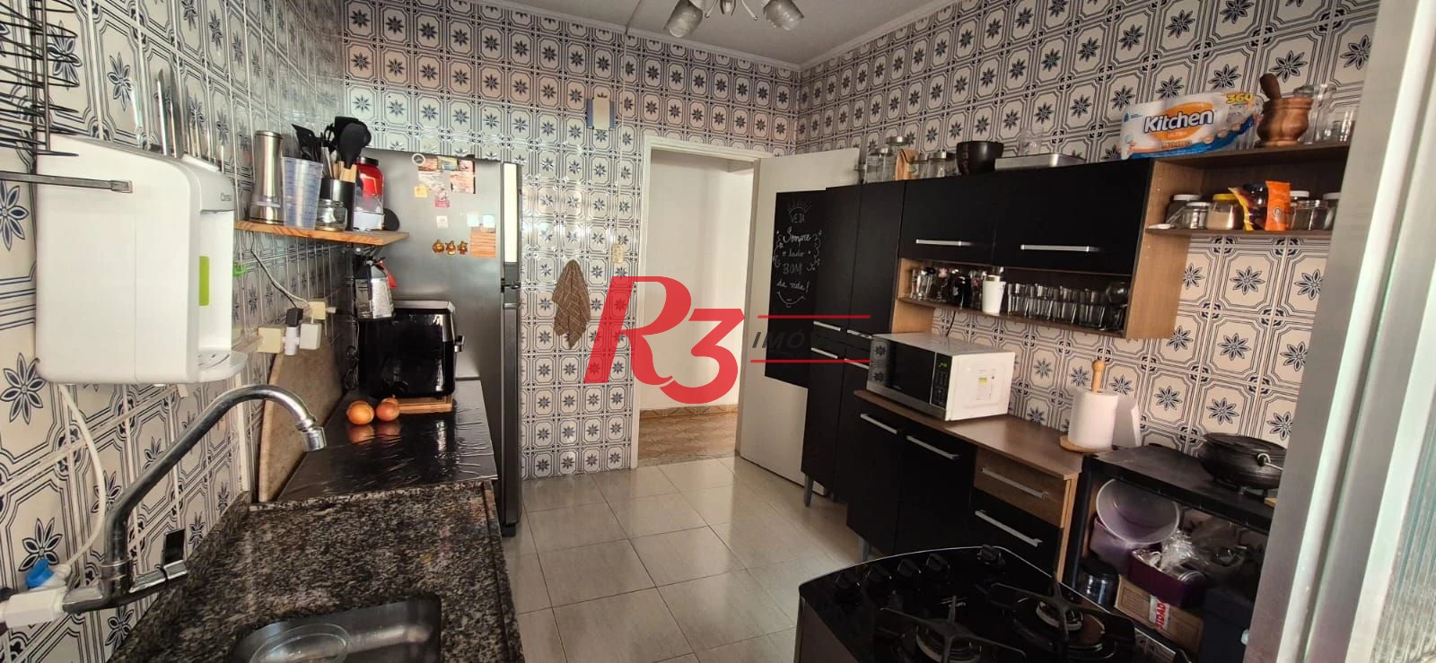 Apartamento com 2 dormitórios à venda, 71 m² por R$ 390.000,00 - Marapé - Santos/SP