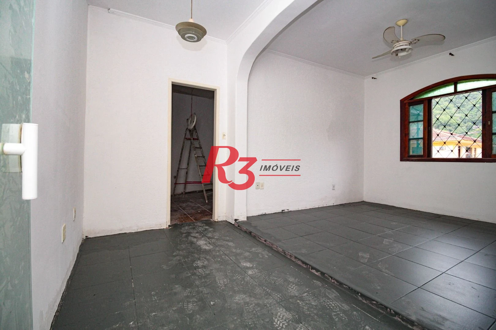 Sobrado para alugar, 225 m² por R$ 9.290,00/mês - Marapé - Santos/SP