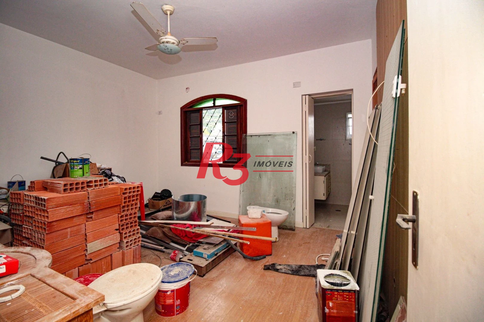 Sobrado para alugar, 225 m² por R$ 9.290,00/mês - Marapé - Santos/SP