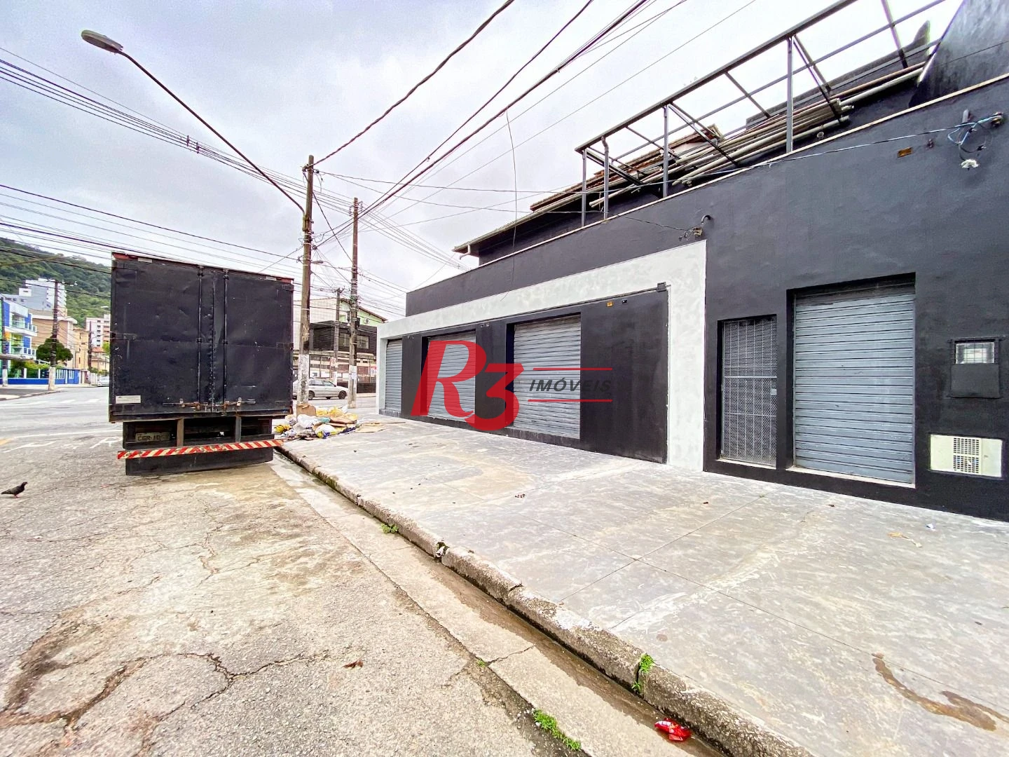 Sobrado para alugar, 225 m² por R$ 9.290,00/mês - Marapé - Santos/SP