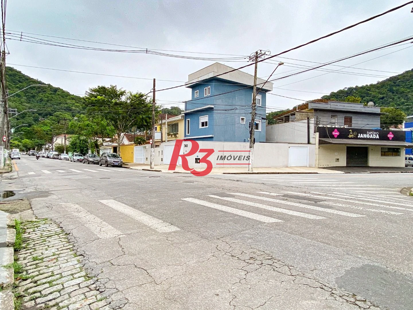 Sobrado para alugar, 225 m² por R$ 9.290,00/mês - Marapé - Santos/SP