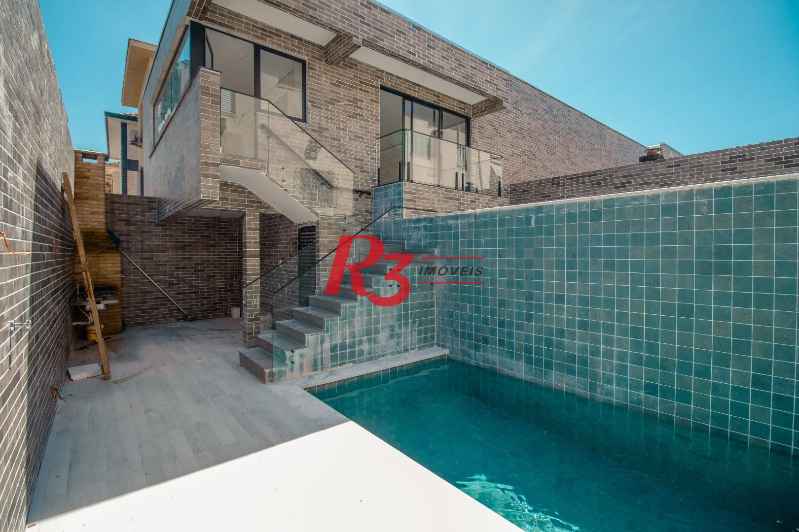 Casa com 3 dormitórios à venda, 236 m² por R$ 2.200.000,00 - Embaré - Santos/SP