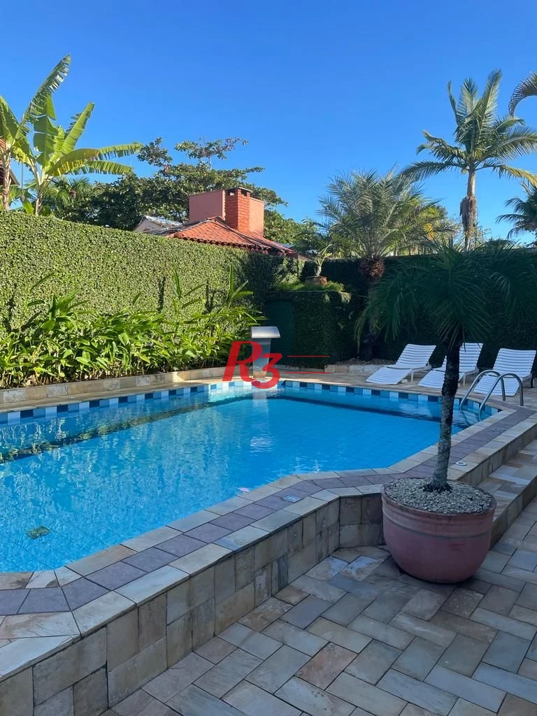 Casa com 4 dormitórios à venda, 247 m² por R$ 1.800.000,00 - Balneário Praia do Pernambuco - Guarujá/SP