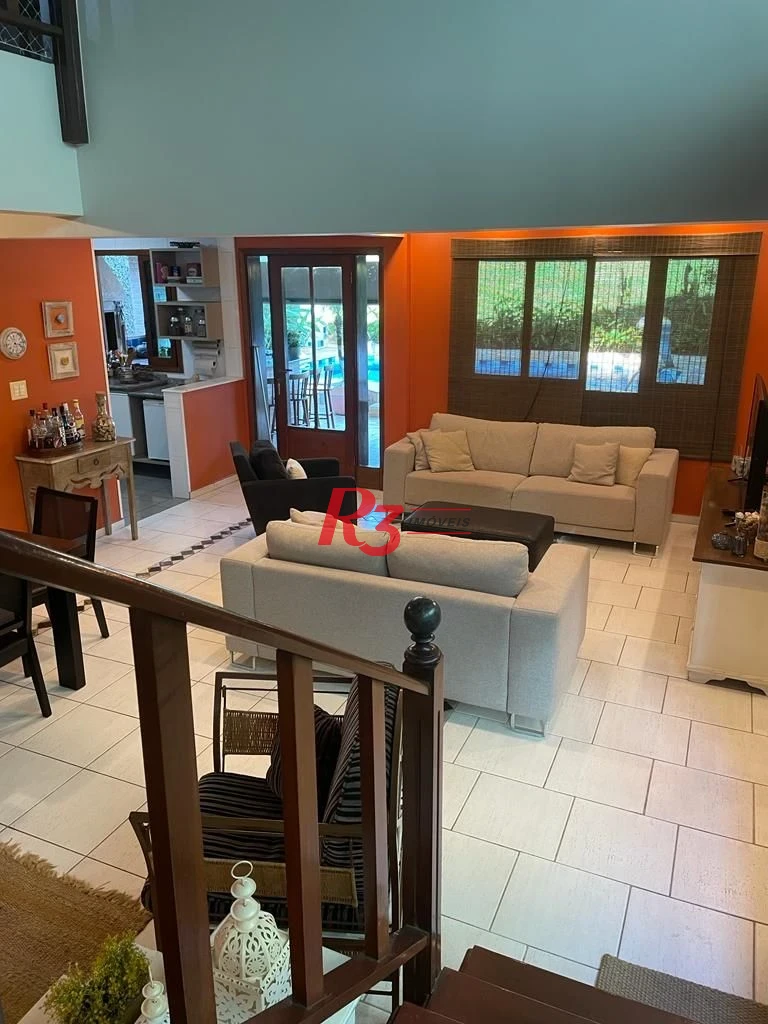 Casa com 4 dormitórios à venda, 247 m² por R$ 1.800.000,00 - Balneário Praia do Pernambuco - Guarujá/SP