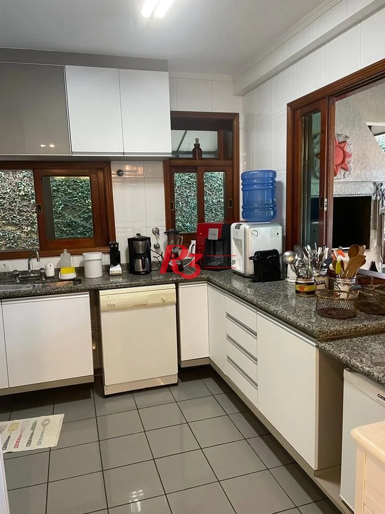 Casa com 4 dormitórios à venda, 247 m² por R$ 1.800.000,00 - Balneário Praia do Pernambuco - Guarujá/SP