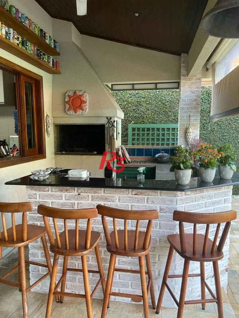 Casa com 4 dormitórios à venda, 247 m² por R$ 1.800.000,00 - Balneário Praia do Pernambuco - Guarujá/SP