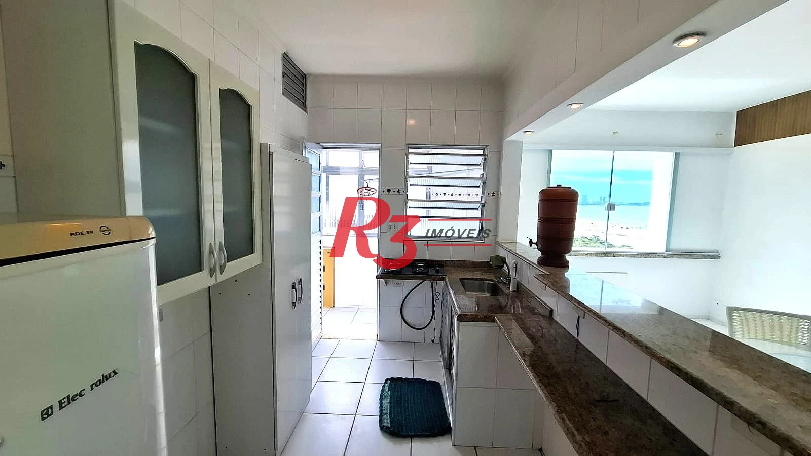 Apartamento com 2 dormitórios para alugar, 81 m² por R$ 4.557,39/mês - José Menino - Santos/SP