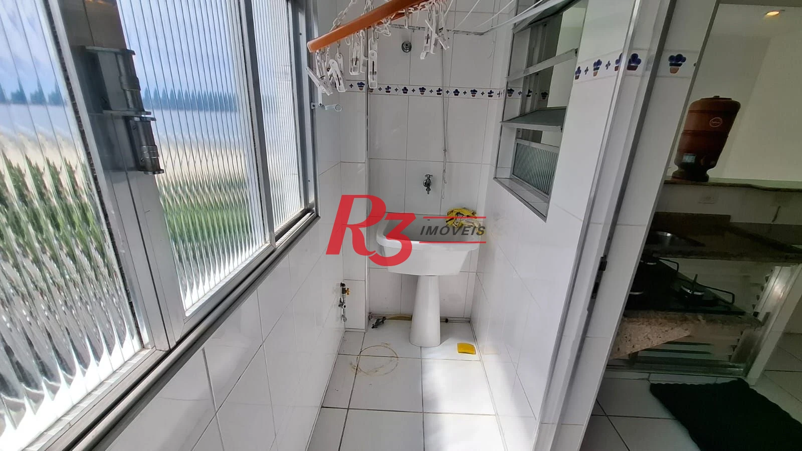 Apartamento com 2 dormitórios para alugar, 81 m² por R$ 4.557,39/mês - José Menino - Santos/SP