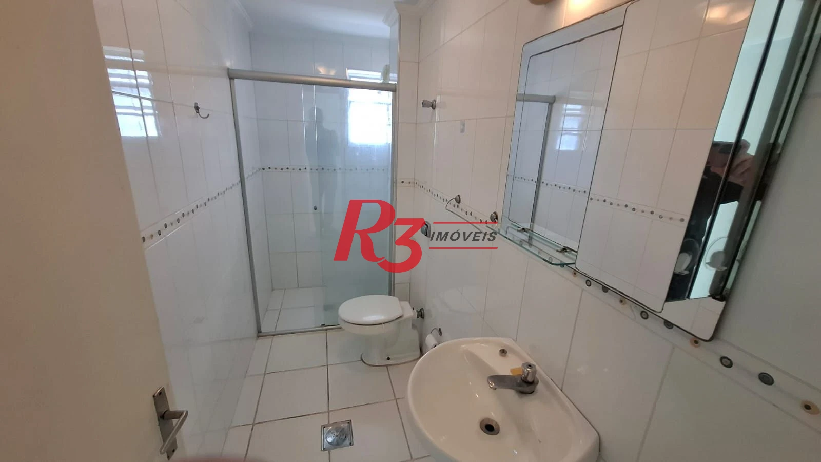 Apartamento com 2 dormitórios para alugar, 81 m² por R$ 4.557,39/mês - José Menino - Santos/SP