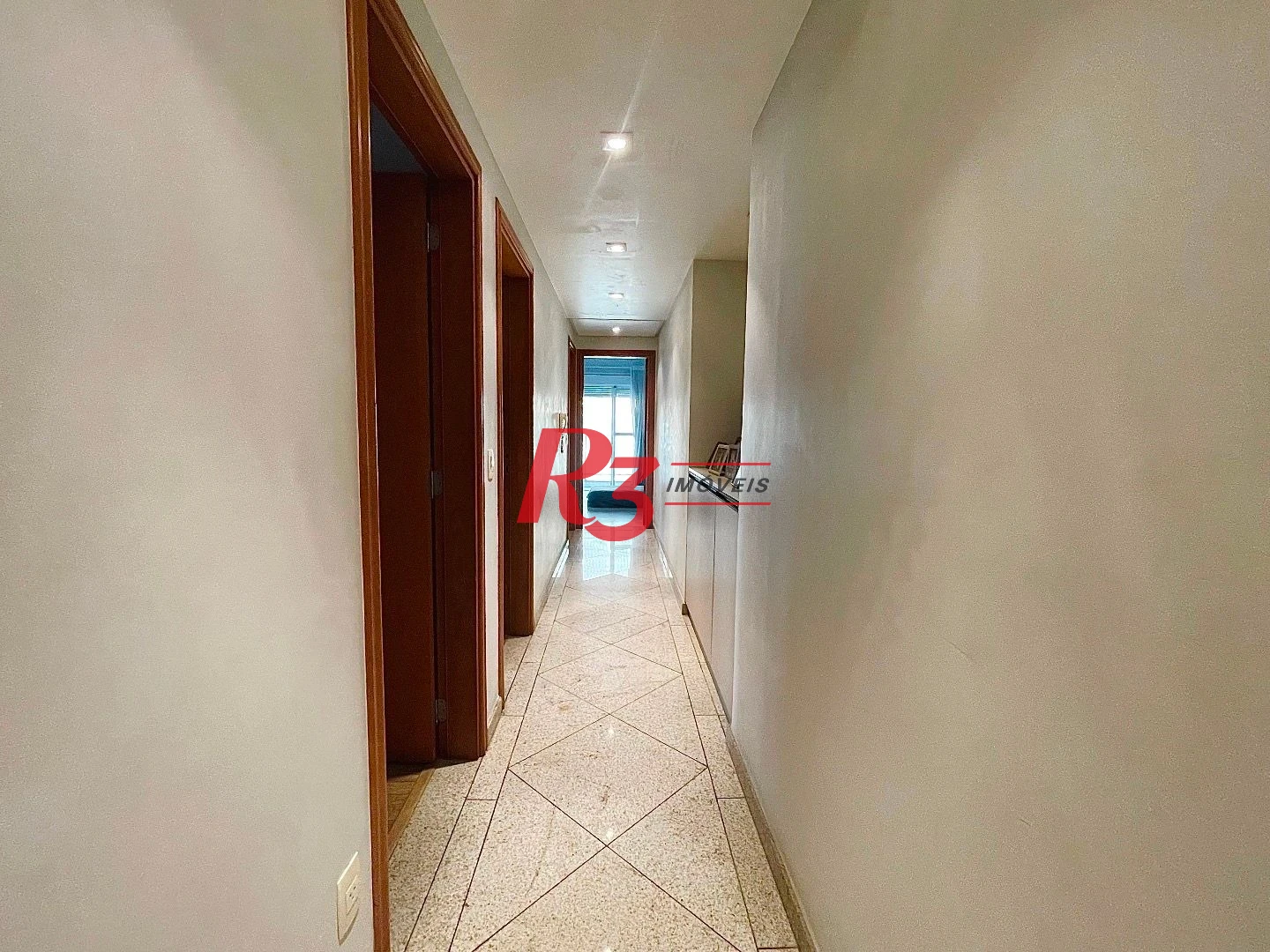 Apartamento Garden com 4 dormitórios à venda, 270 m²  - Gonzaga - Santos/SP