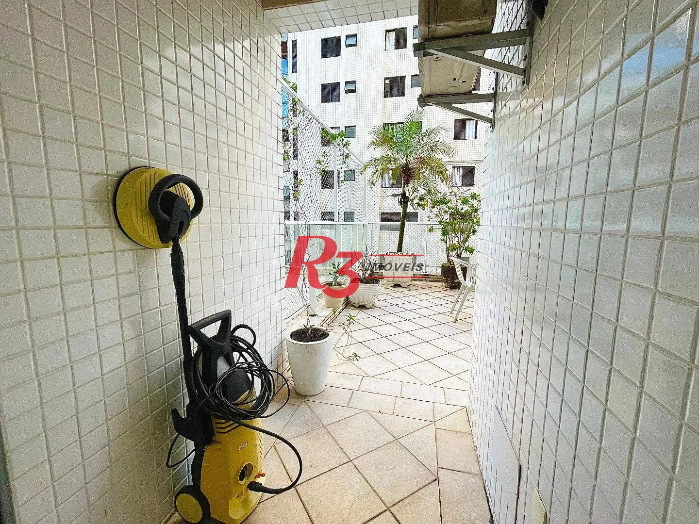 Apartamento Garden com 4 dormitórios à venda, 270 m²  - Gonzaga - Santos/SP