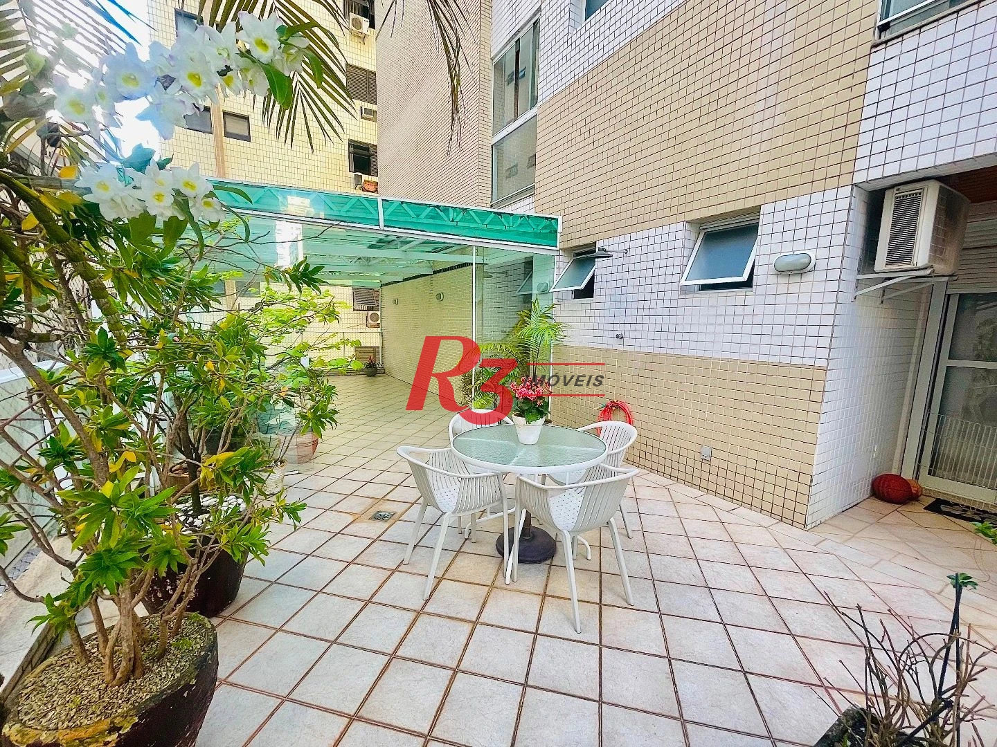 Apartamento Garden com 4 dormitórios à venda, 270 m²  - Gonzaga - Santos/SP