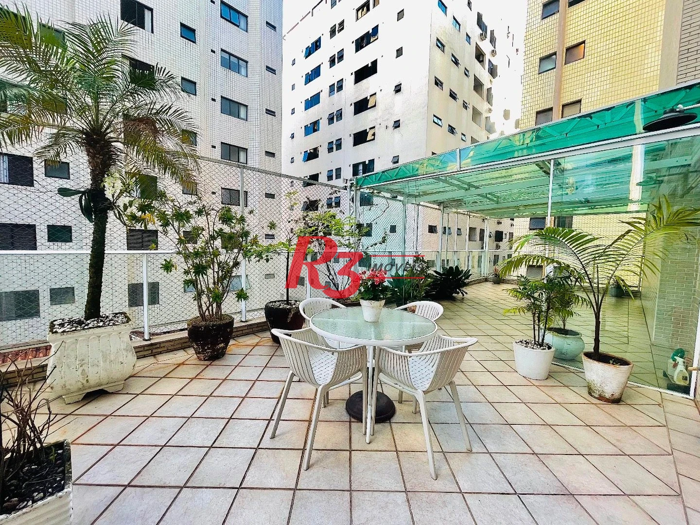 Apartamento Garden com 4 dormitórios à venda, 270 m²  - Gonzaga - Santos/SP