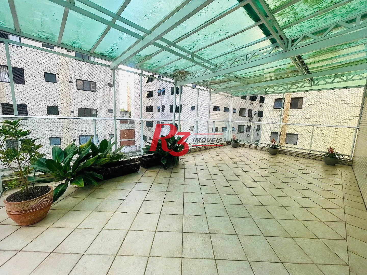 Apartamento Garden com 4 dormitórios à venda, 270 m²  - Gonzaga - Santos/SP