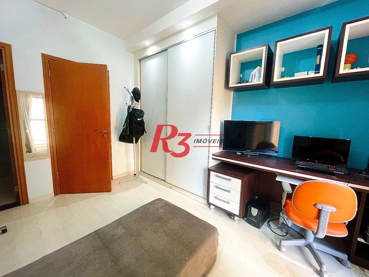 Apartamento Garden com 4 dormitórios à venda, 270 m²  - Gonzaga - Santos/SP
