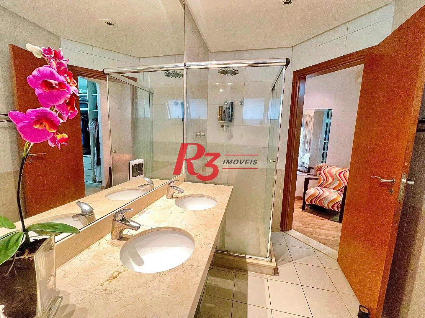 Apartamento Garden com 4 dormitórios à venda, 270 m²  - Gonzaga - Santos/SP