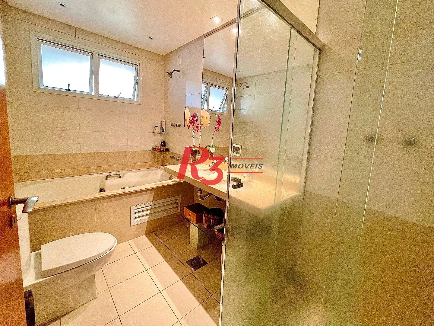 Apartamento Garden com 4 dormitórios à venda, 270 m²  - Gonzaga - Santos/SP
