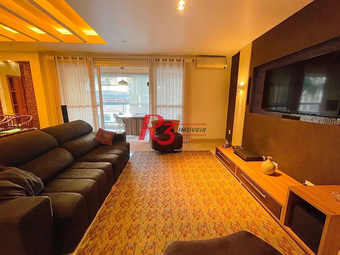 Apartamento Garden com 4 dormitórios à venda, 270 m²  - Gonzaga - Santos/SP