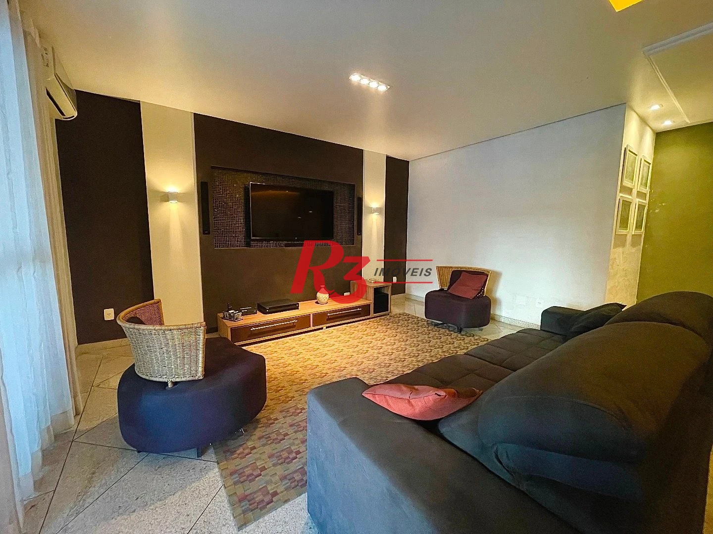 Apartamento Garden com 4 dormitórios à venda, 270 m²  - Gonzaga - Santos/SP