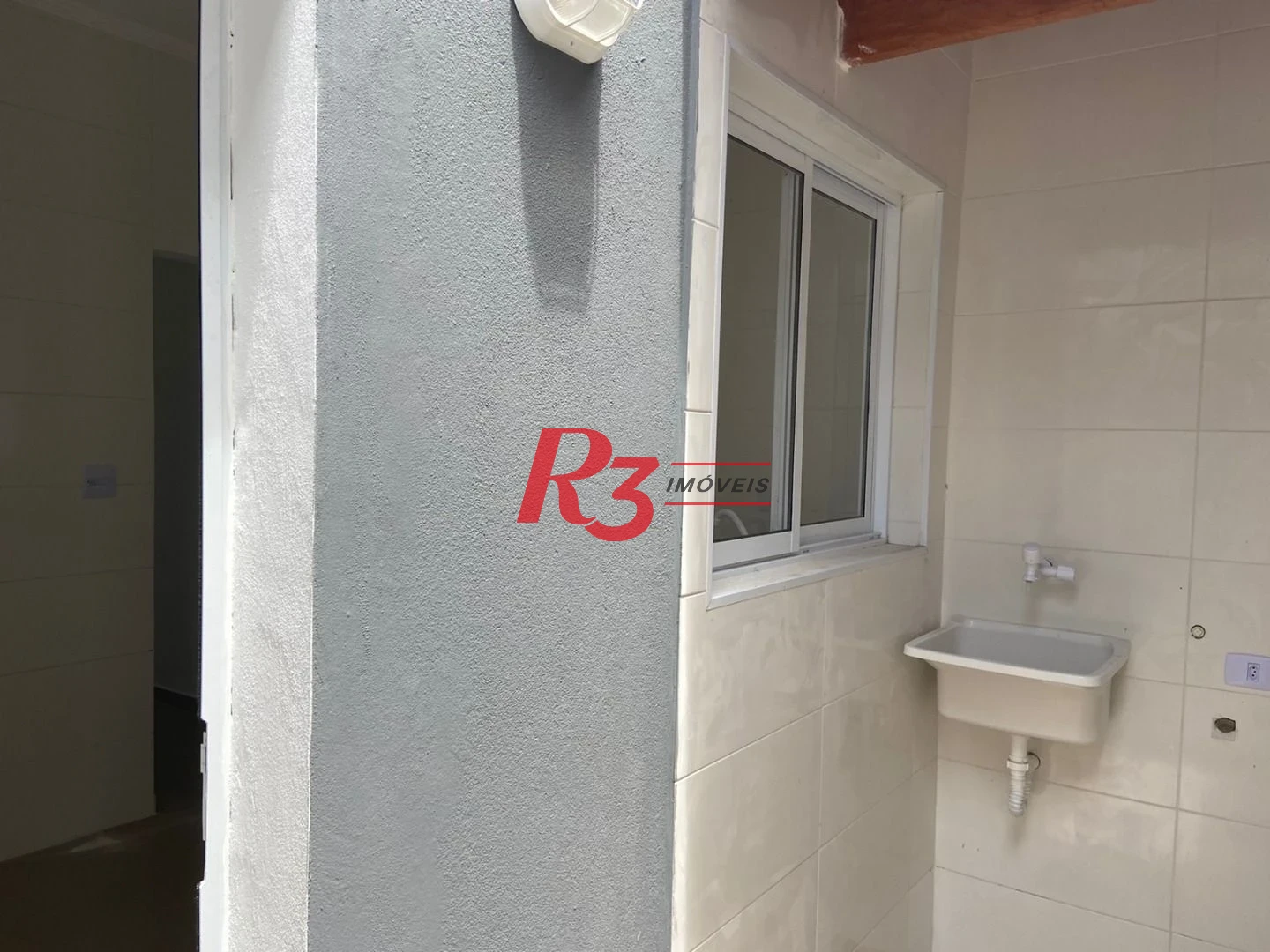Casa com 2 dormitórios à venda, 57 m² por R$ 500.000,00 - Jardim Alice - Praia Grande/SP