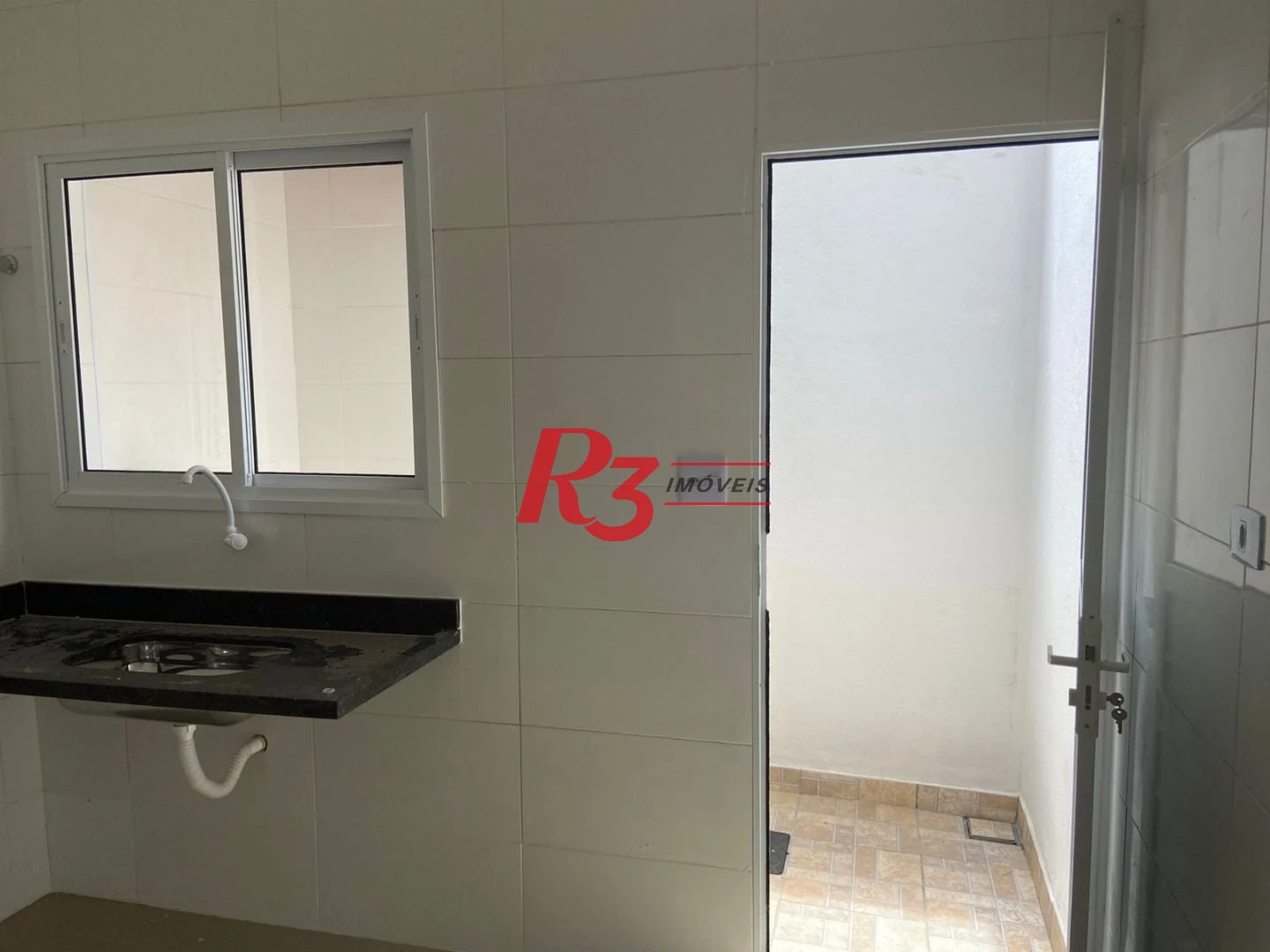Casa com 2 dormitórios à venda, 57 m² por R$ 500.000,00 - Jardim Alice - Praia Grande/SP