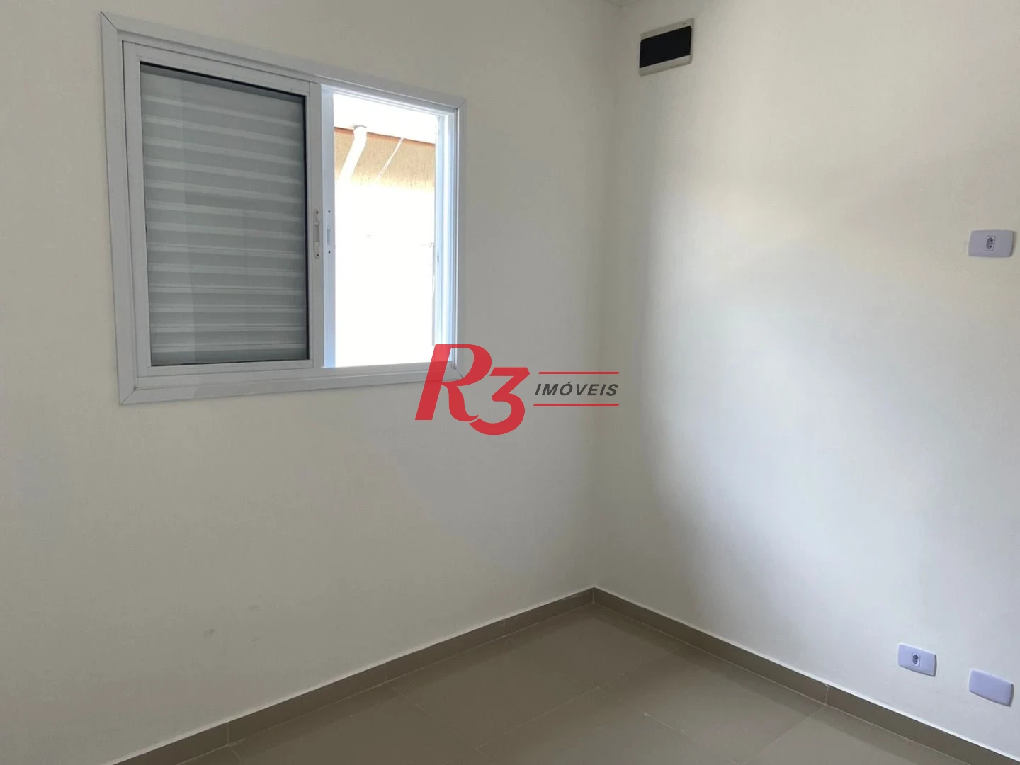 Casa com 2 dormitórios à venda, 57 m² por R$ 500.000,00 - Jardim Alice - Praia Grande/SP
