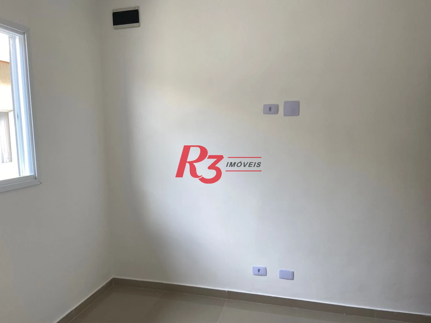 Casa com 2 dormitórios à venda, 57 m² por R$ 500.000,00 - Jardim Alice - Praia Grande/SP