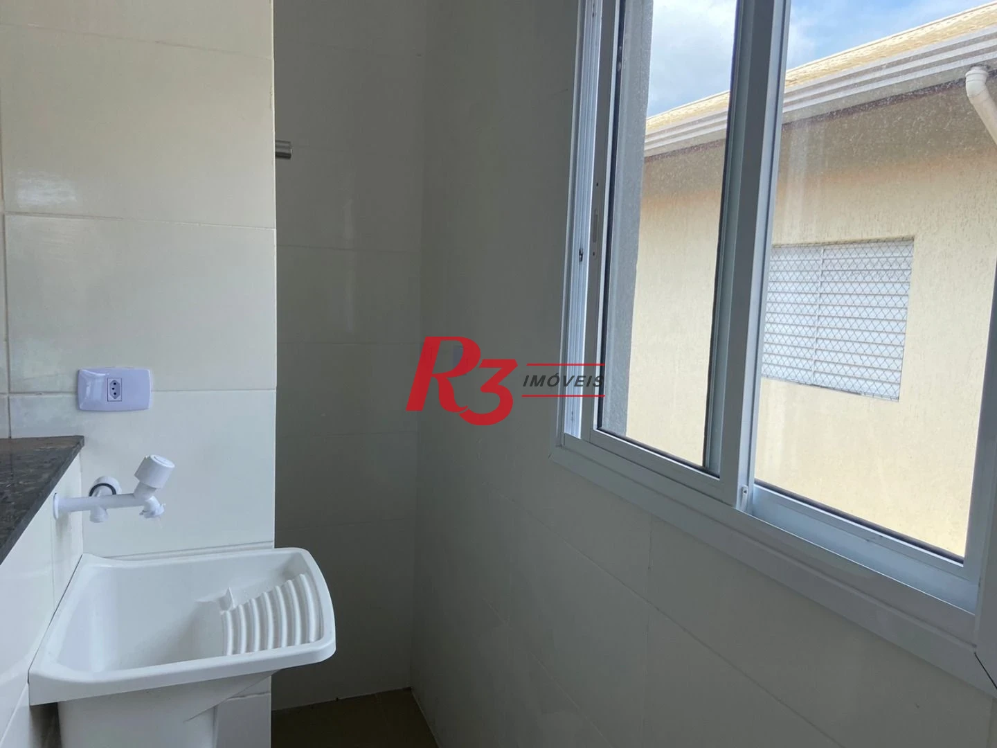 Casa com 2 dormitórios à venda, 64 m² por R$ 500.000,00 - Jardim Alice - Praia Grande/SP