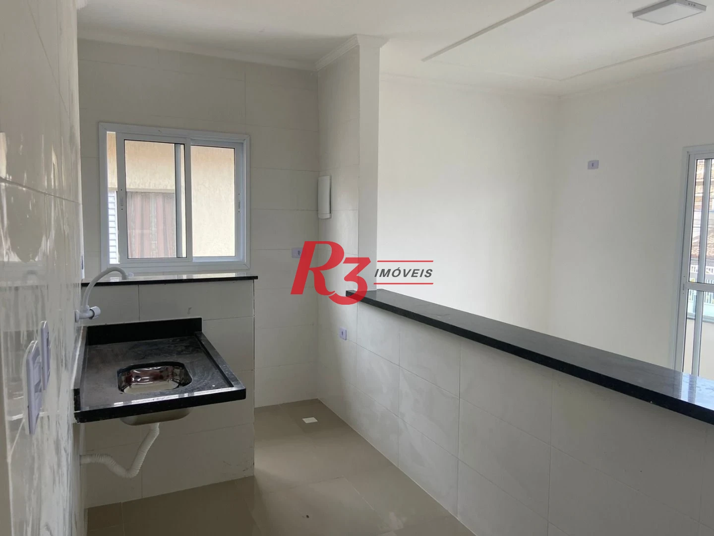 Casa com 2 dormitórios à venda, 64 m² por R$ 500.000,00 - Jardim Alice - Praia Grande/SP