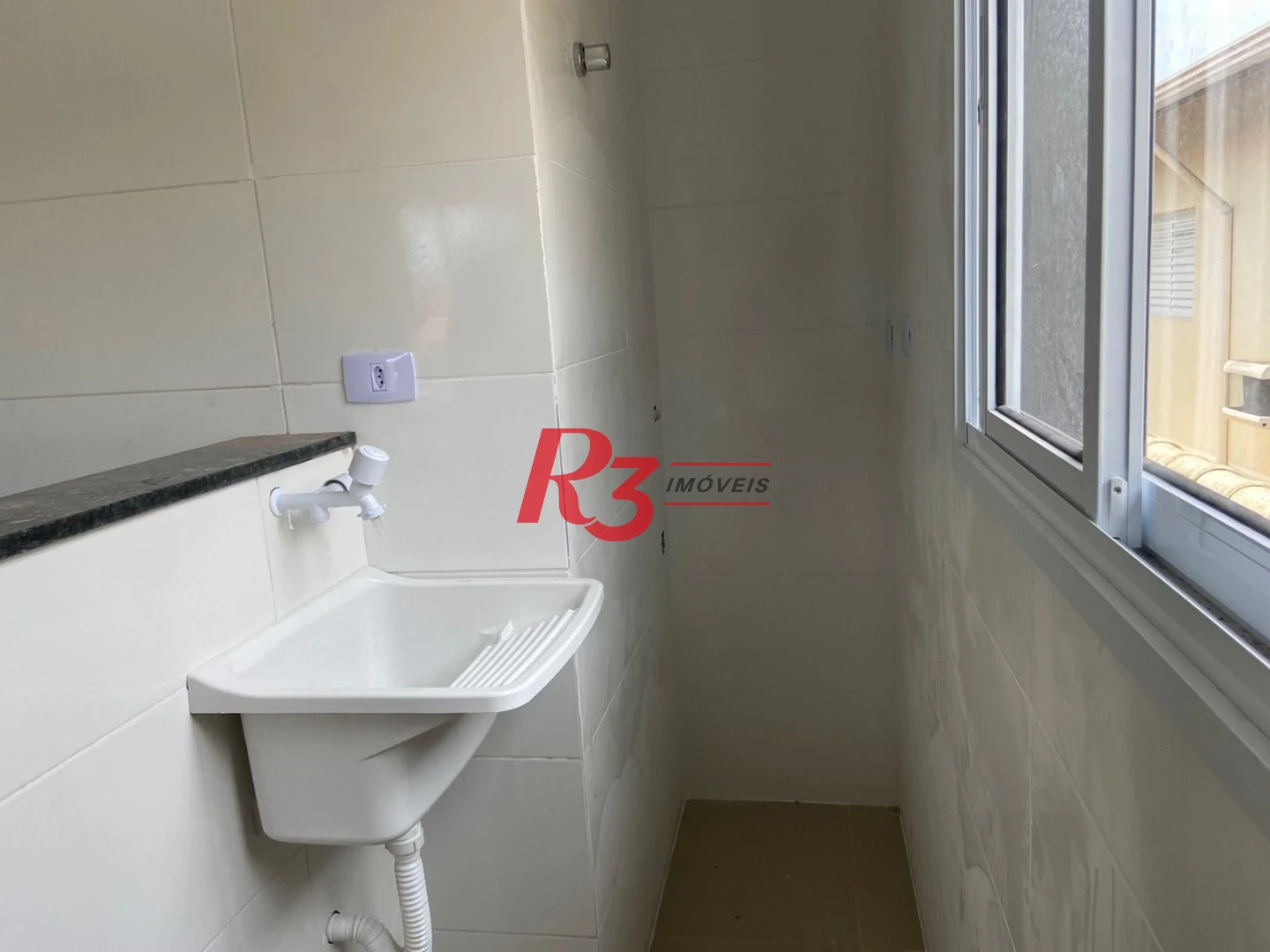 Casa com 2 dormitórios à venda, 64 m² por R$ 500.000,00 - Jardim Alice - Praia Grande/SP