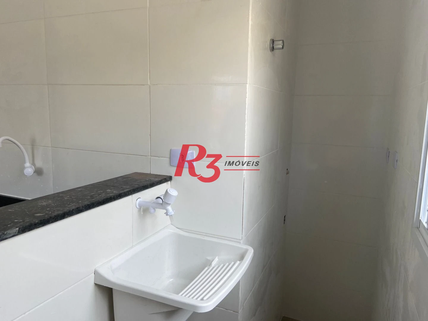 Casa com 2 dormitórios à venda, 64 m² por R$ 500.000,00 - Jardim Alice - Praia Grande/SP