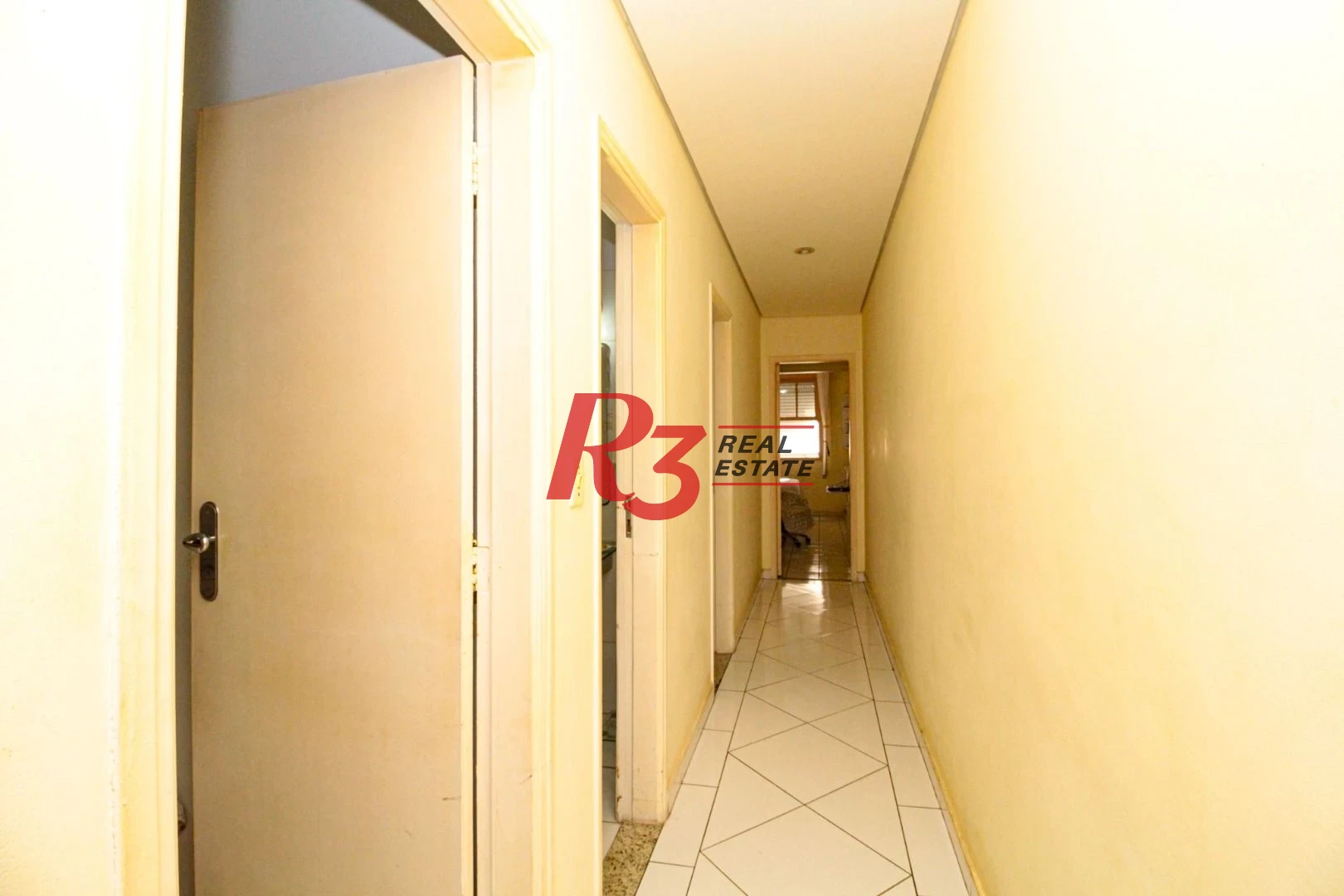 Apartamento com 3 dormitórios à venda, 151 m² por R$ 890.000,00 - Gonzaga - Santos/SP