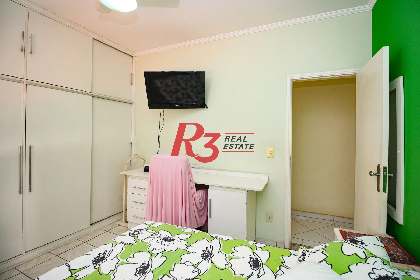 Apartamento com 3 dormitórios à venda, 151 m² por R$ 890.000,00 - Gonzaga - Santos/SP