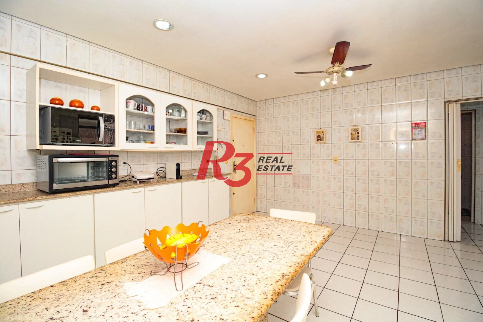 Apartamento com 3 dormitórios à venda, 151 m² por R$ 890.000,00 - Gonzaga - Santos/SP