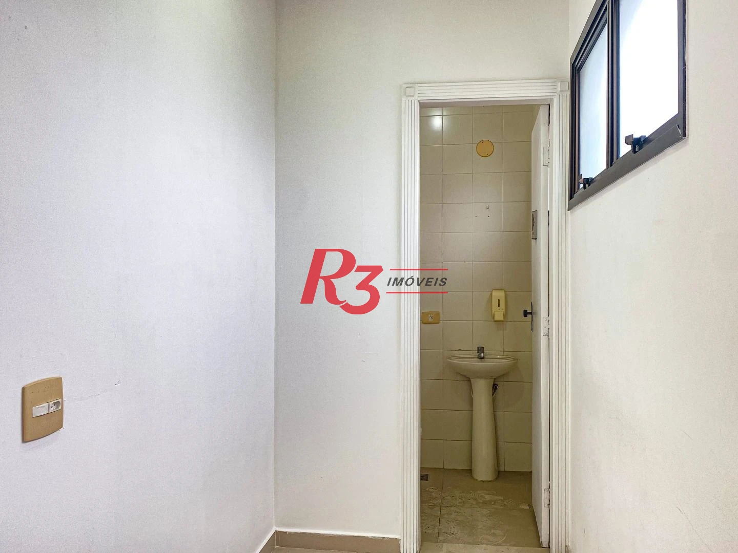 Sala para alugar, 44 m² por R$ 3.000,02/mês - Gonzaga - Santos/SP