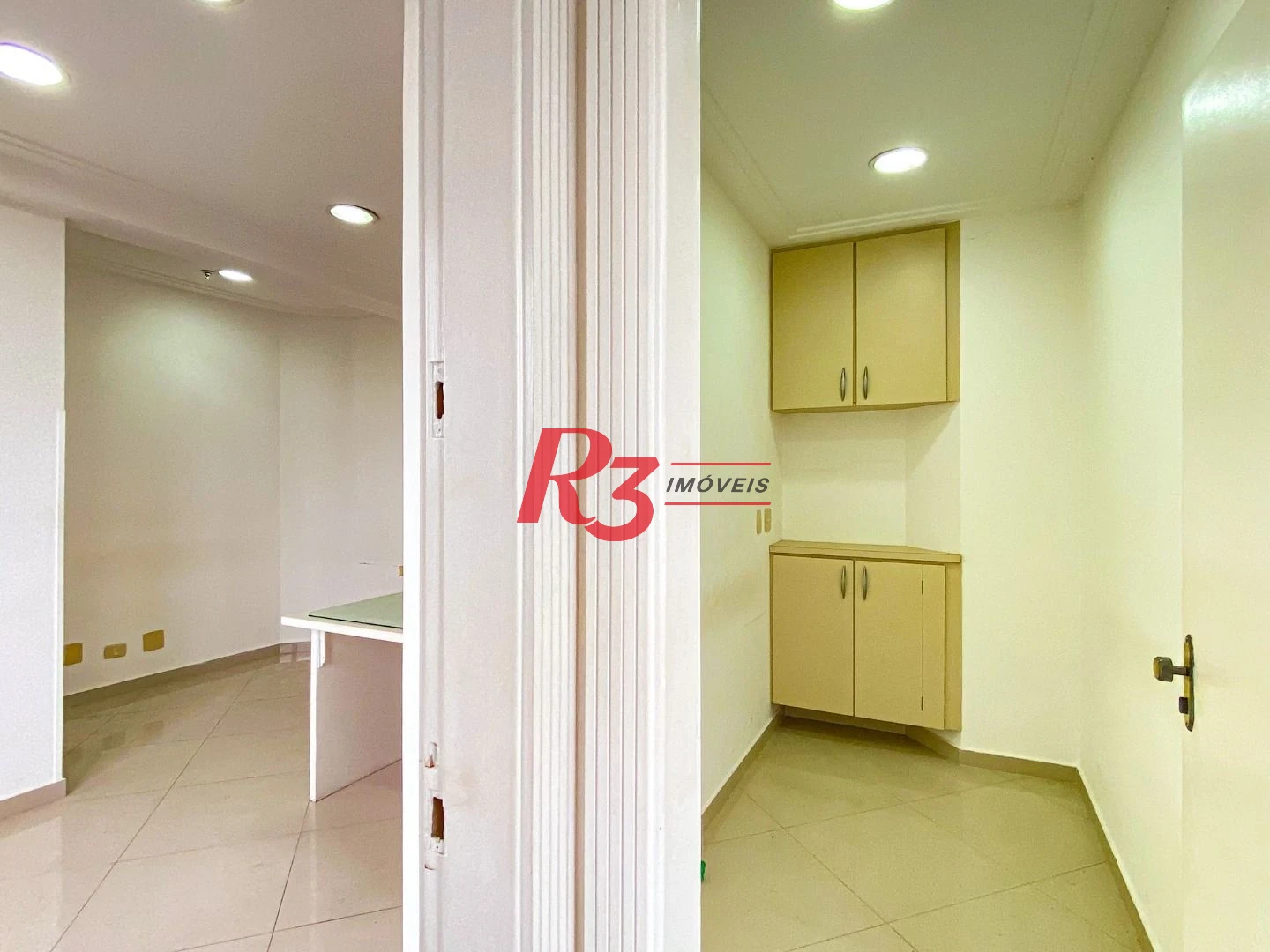 Sala para alugar, 44 m² por R$ 3.000,02/mês - Gonzaga - Santos/SP