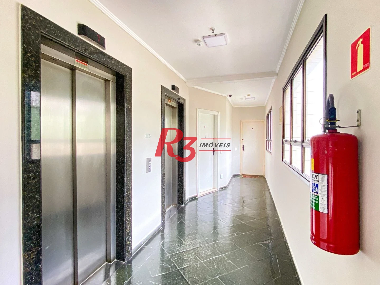 Sala para alugar, 44 m² por R$ 3.000,02/mês - Gonzaga - Santos/SP