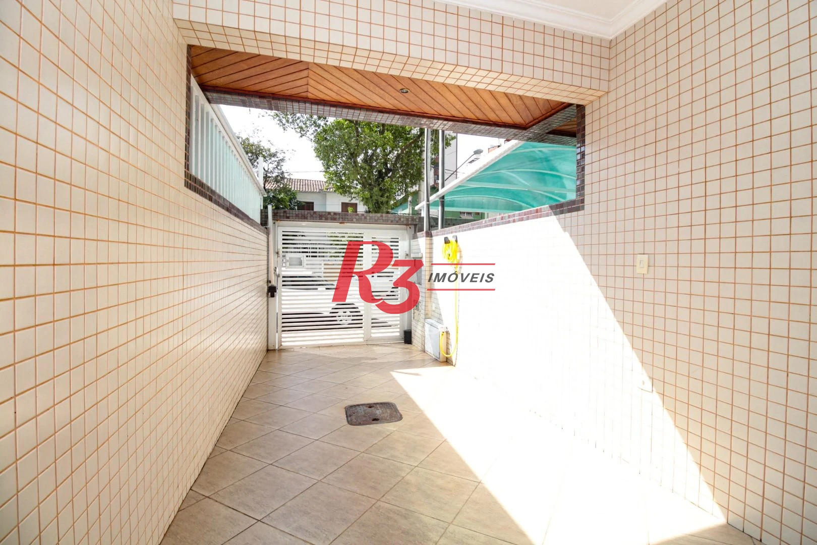 Sobrado à venda, 227 m² por R$ 1.700.000,00 - Boqueirão - Santos/SP