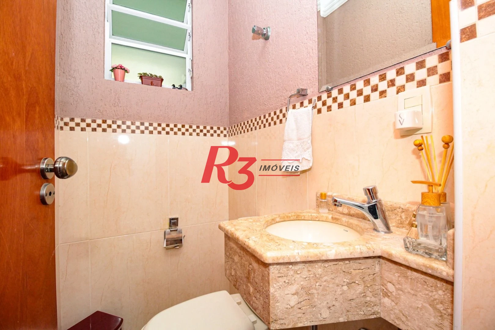 Sobrado à venda, 227 m² por R$ 1.700.000,00 - Boqueirão - Santos/SP