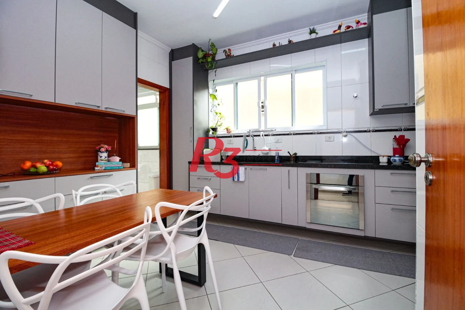 Sobrado à venda, 227 m² por R$ 1.700.000,00 - Boqueirão - Santos/SP