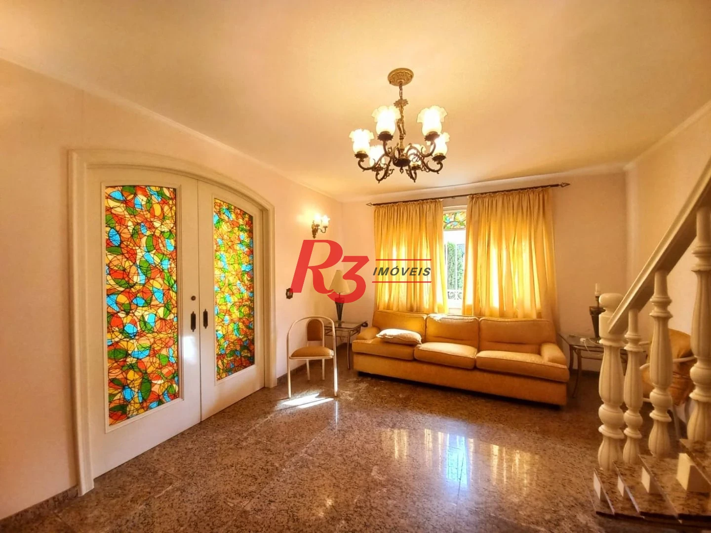 Sobrado com 3 dormitórios à venda, 131 m² por R$ 980.000,00 - Boqueirão - Santos/SP